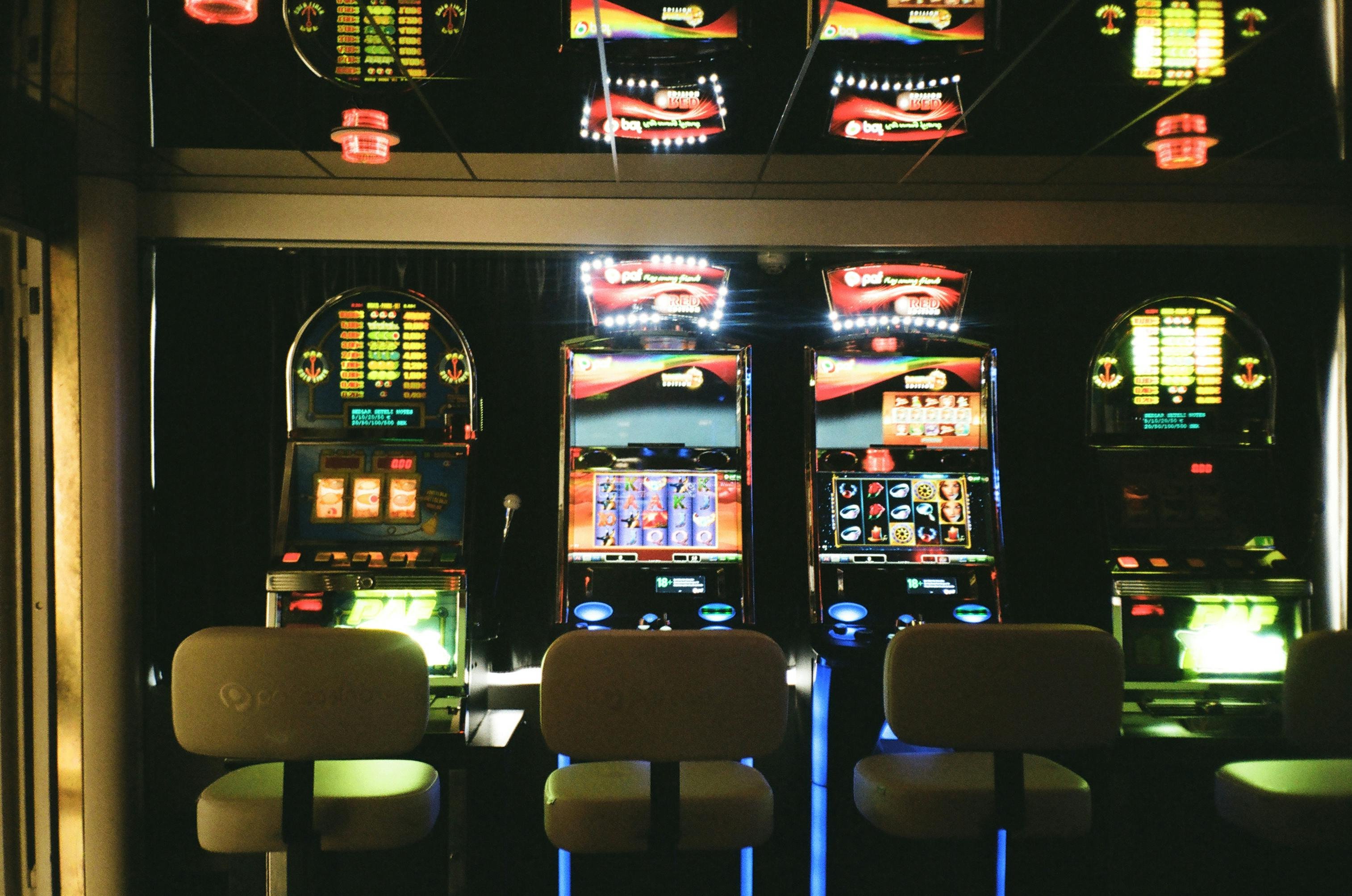 bet 599